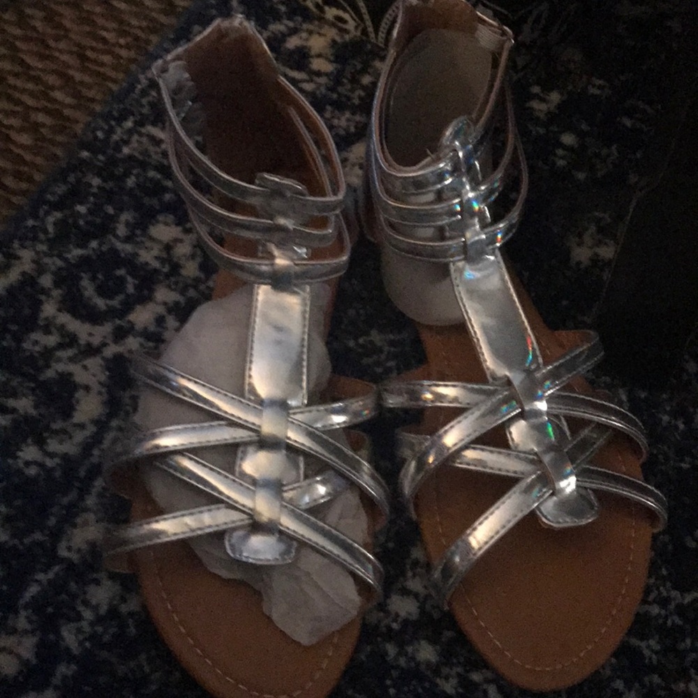 Sandles